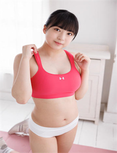 《欧洲人物动物交互咬合视频》