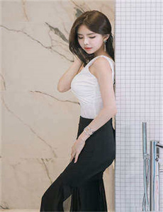 《欧美女性阴部图片》