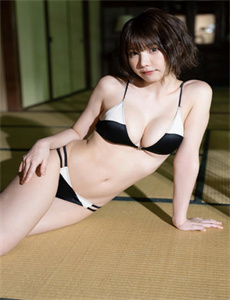 《黑色闪电》